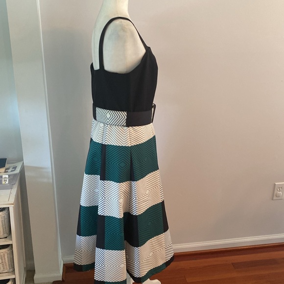 EY Boutique size 14 dress - Picture 5 of 9